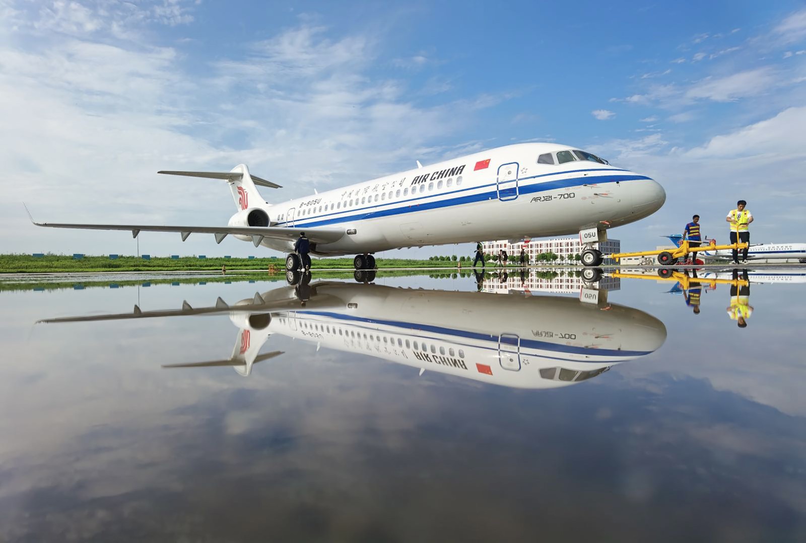 3-国航ARJ21.jpg